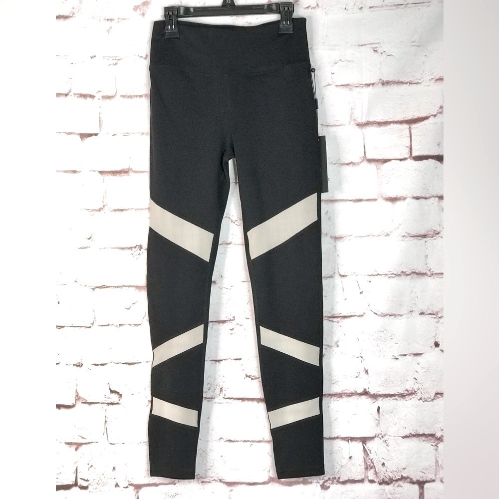 DONNA KARAN Active Activewear Leggings black with tan mesh panel Size XS NWT